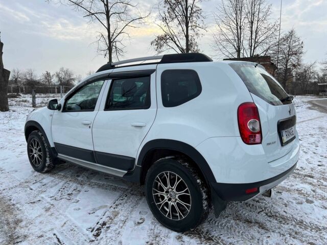 Белый Рено Дастер, объемом двигателя 1.5 л и пробегом 282 тыс. км за 7600 $, фото 1 на Automoto.ua