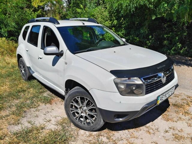 Белый Рено Дастер, объемом двигателя 0 л и пробегом 414 тыс. км за 5900 $, фото 1 на Automoto.ua