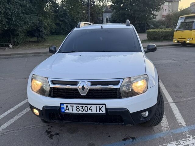 Білий Рено Дастер, об'ємом двигуна 1.5 л та пробігом 190 тис. км за 8707 $, фото 1 на Automoto.ua