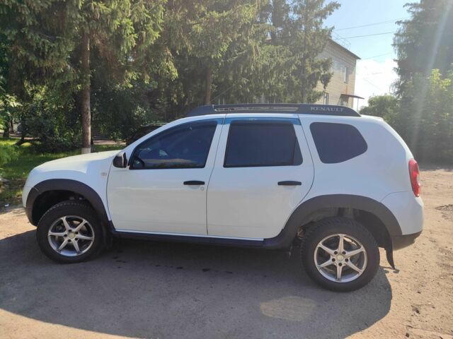 Белый Рено Дастер, объемом двигателя 1.5 л и пробегом 188 тыс. км за 8000 $, фото 1 на Automoto.ua