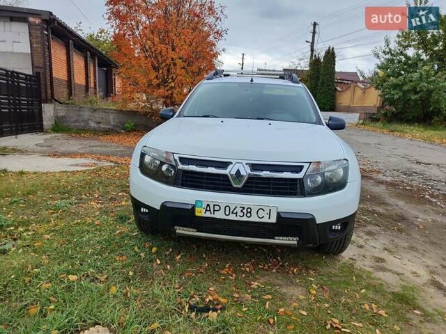 Білий Рено Дастер, об'ємом двигуна 1.5 л та пробігом 322 тис. км за 8300 $, фото 1 на Automoto.ua