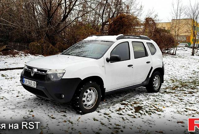 Белый Рено Дастер, объемом двигателя 16 л и пробегом 185 тыс. км за 8888 $, фото 1 на Automoto.ua