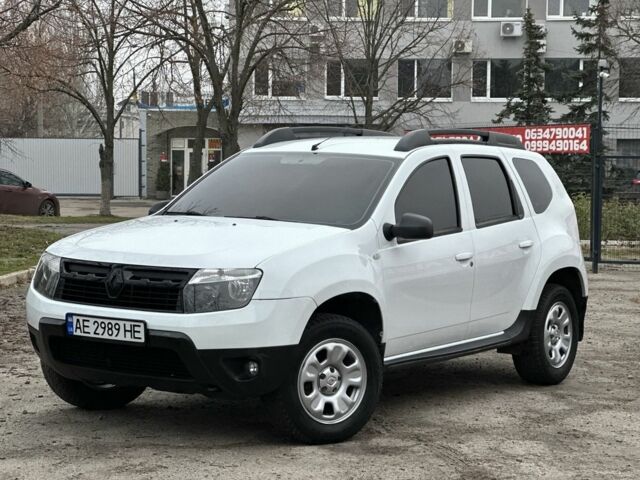 Белый Рено Дастер, объемом двигателя 1.6 л и пробегом 136 тыс. км за 8500 $, фото 1 на Automoto.ua