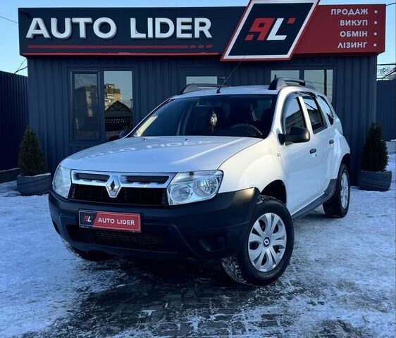 Білий Рено Дастер, об'ємом двигуна 1.5 л та пробігом 204 тис. км за 8800 $, фото 1 на Automoto.ua