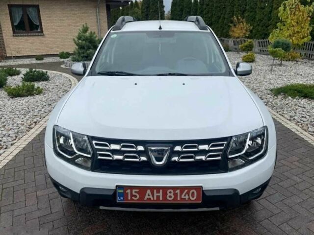 Белый Рено Дастер, объемом двигателя 1.5 л и пробегом 160 тыс. км за 8600 $, фото 1 на Automoto.ua