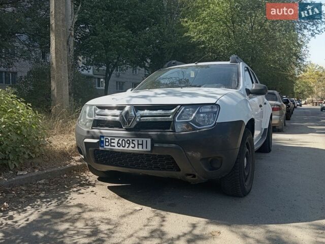 Белый Рено Дастер, объемом двигателя 0 л и пробегом 550 тыс. км за 7700 $, фото 1 на Automoto.ua