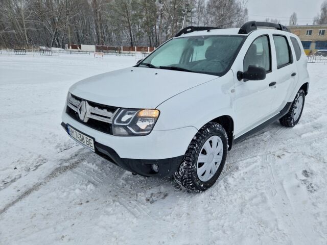 Білий Рено Дастер, об'ємом двигуна 1.5 л та пробігом 213 тис. км за 9999 $, фото 1 на Automoto.ua