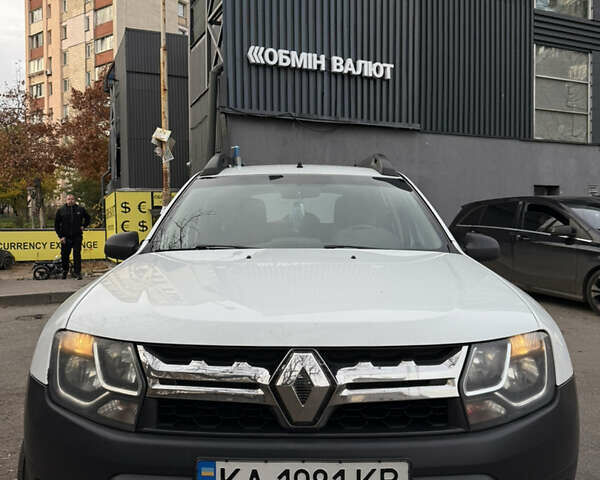 Белый Рено Дастер, объемом двигателя 1.46 л и пробегом 173 тыс. км за 11000 $, фото 1 на Automoto.ua