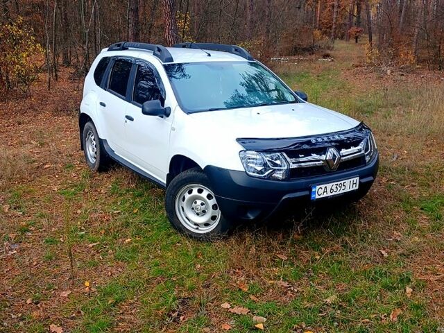 Белый Рено Дастер, объемом двигателя 1.5 л и пробегом 217 тыс. км за 10200 $, фото 1 на Automoto.ua