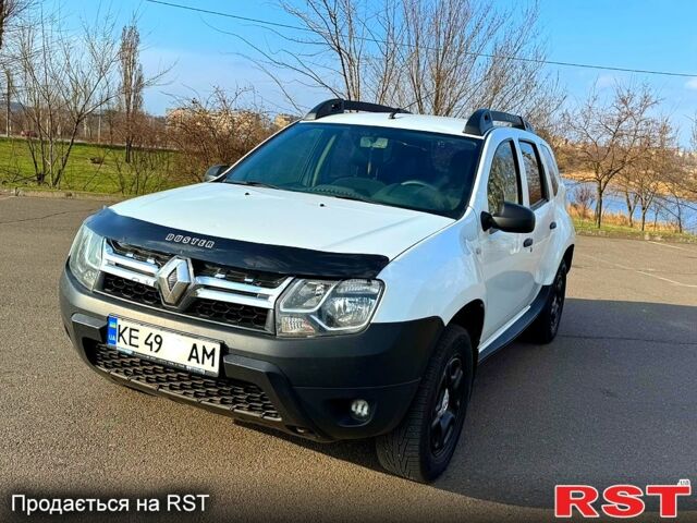 Белый Рено Дастер, объемом двигателя 15 л и пробегом 260 тыс. км за 9200 $, фото 1 на Automoto.ua