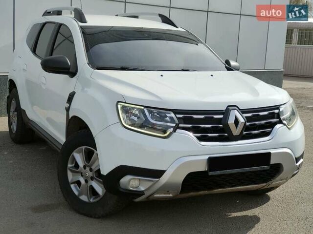 Білий Рено Дастер, об'ємом двигуна 1.5 л та пробігом 196 тис. км за 12900 $, фото 1 на Automoto.ua