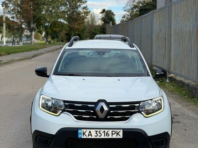Білий Рено Дастер, об'ємом двигуна 1.46 л та пробігом 121 тис. км за 12999 $, фото 1 на Automoto.ua