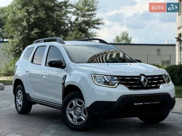 Білий Рено Дастер, об'ємом двигуна 1.5 л та пробігом 70 тис. км за 13400 $, фото 1 на Automoto.ua