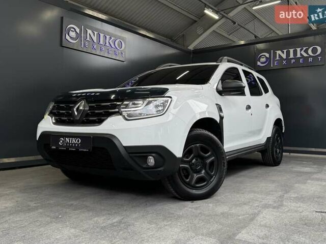 Білий Рено Дастер, об'ємом двигуна 1.6 л та пробігом 231 тис. км за 12500 $, фото 1 на Automoto.ua