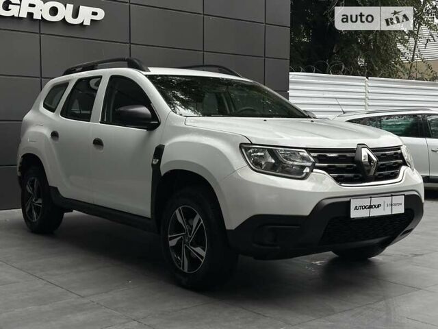 Білий Рено Дастер, об'ємом двигуна 1.6 л та пробігом 109 тис. км за 10100 $, фото 1 на Automoto.ua