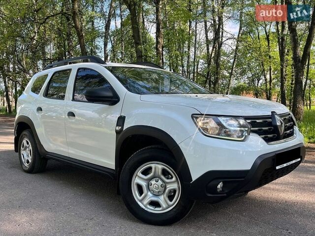 Белый Рено Дастер, объемом двигателя 1.6 л и пробегом 69 тыс. км за 13250 $, фото 1 на Automoto.ua