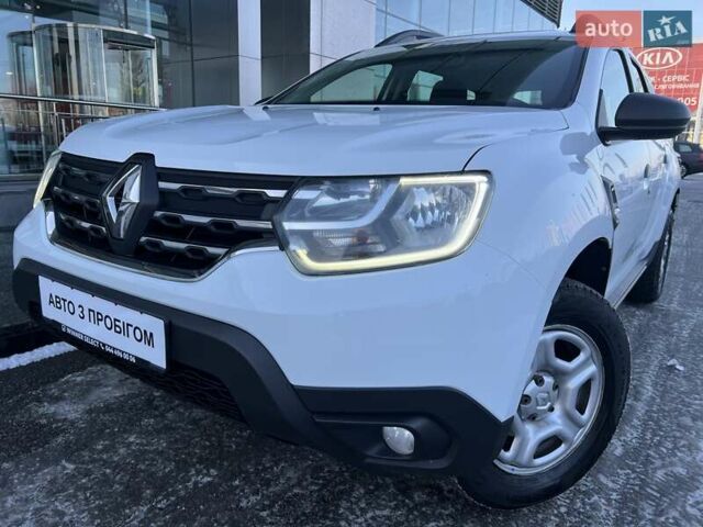 Белый Рено Дастер, объемом двигателя 1.5 л и пробегом 112 тыс. км за 16119 $, фото 1 на Automoto.ua