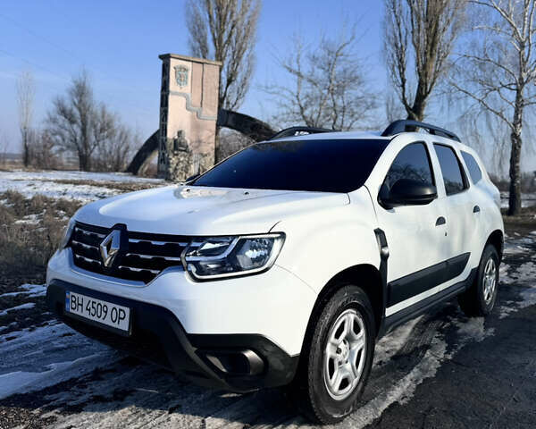 Білий Рено Дастер, об'ємом двигуна 1.6 л та пробігом 102 тис. км за 12450 $, фото 1 на Automoto.ua