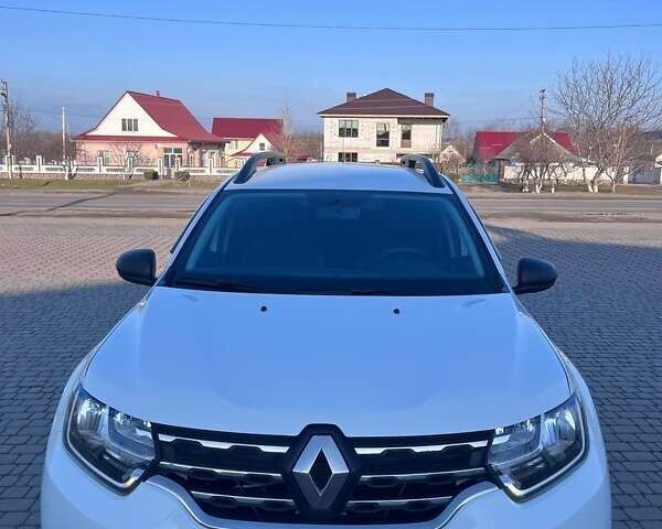 Белый Рено Дастер, объемом двигателя 1.6 л и пробегом 139 тыс. км за 12900 $, фото 1 на Automoto.ua