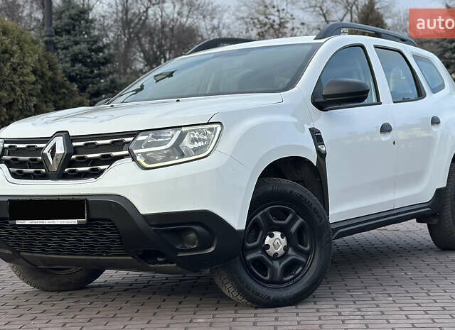 Білий Рено Дастер, об'ємом двигуна 1.5 л та пробігом 222 тис. км за 15500 $, фото 1 на Automoto.ua