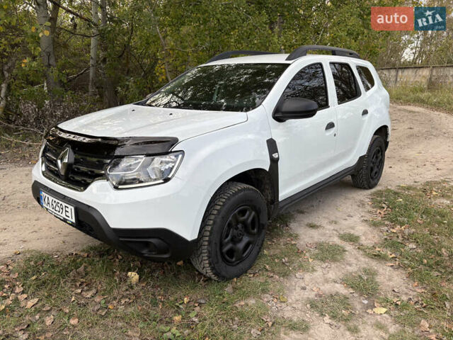 Белый Рено Дастер, объемом двигателя 1.5 л и пробегом 27 тыс. км за 15500 $, фото 1 на Automoto.ua