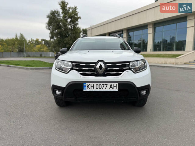 Білий Рено Дастер, об'ємом двигуна 1.6 л та пробігом 39 тис. км за 17300 $, фото 1 на Automoto.ua