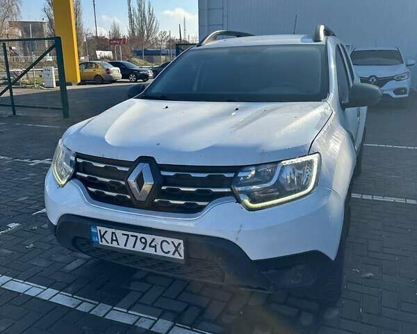 Белый Рено Дастер, объемом двигателя 1.46 л и пробегом 177 тыс. км за 12500 $, фото 1 на Automoto.ua