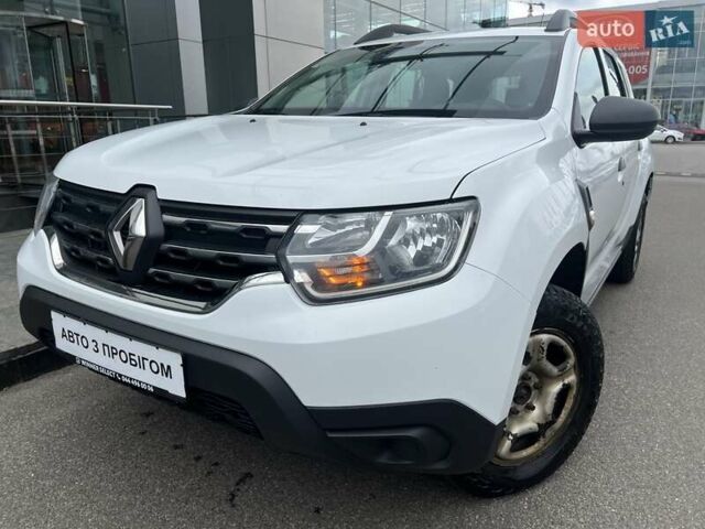 Белый Рено Дастер, объемом двигателя 1.6 л и пробегом 183 тыс. км за 14008 $, фото 1 на Automoto.ua