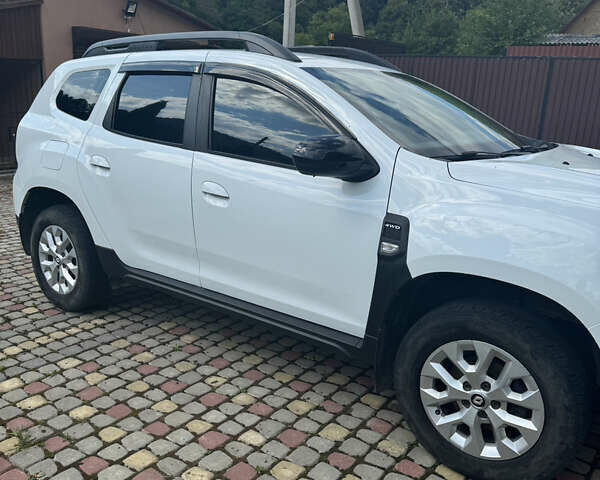 Білий Рено Дастер, об'ємом двигуна 1.6 л та пробігом 66 тис. км за 17000 $, фото 1 на Automoto.ua