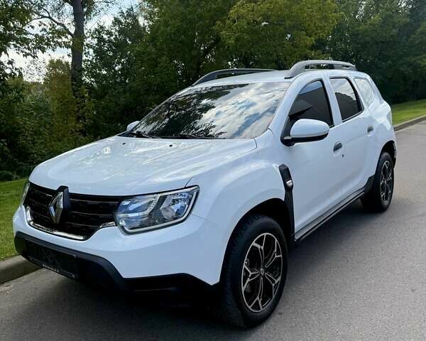 Белый Рено Дастер, объемом двигателя 1.5 л и пробегом 63 тыс. км за 16500 $, фото 1 на Automoto.ua