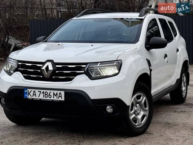 Белый Рено Дастер, объемом двигателя 1.6 л и пробегом 22 тыс. км за 17800 $, фото 1 на Automoto.ua