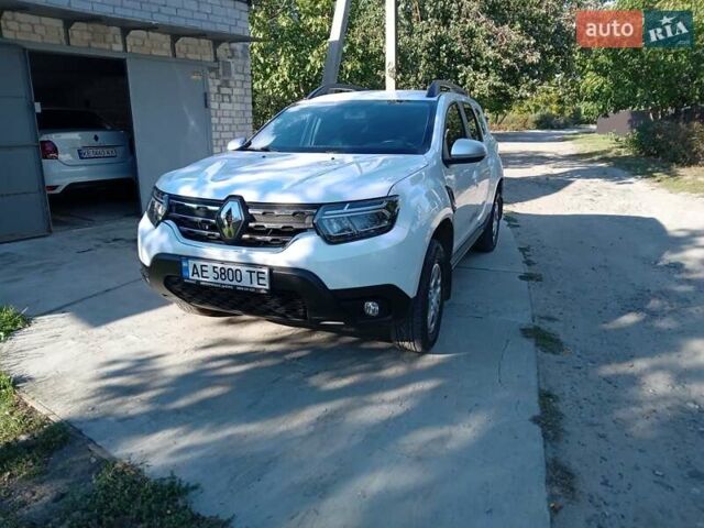 Белый Рено Дастер, объемом двигателя 1.6 л и пробегом 126 тыс. км за 16700 $, фото 1 на Automoto.ua