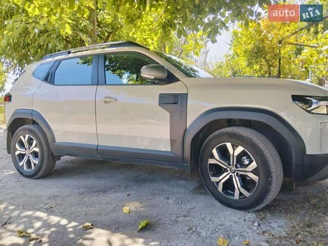 Бежевый Рено Дастер, объемом двигателя 1.5 л и пробегом 10 тыс. км за 23000 $, фото 1 на Automoto.ua