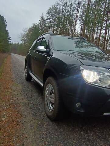 Черный Рено Дастер, объемом двигателя 2 л и пробегом 169 тыс. км за 9500 $, фото 1 на Automoto.ua