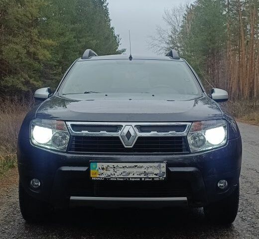 Черный Рено Дастер, объемом двигателя 2 л и пробегом 169 тыс. км за 9500 $, фото 1 на Automoto.ua