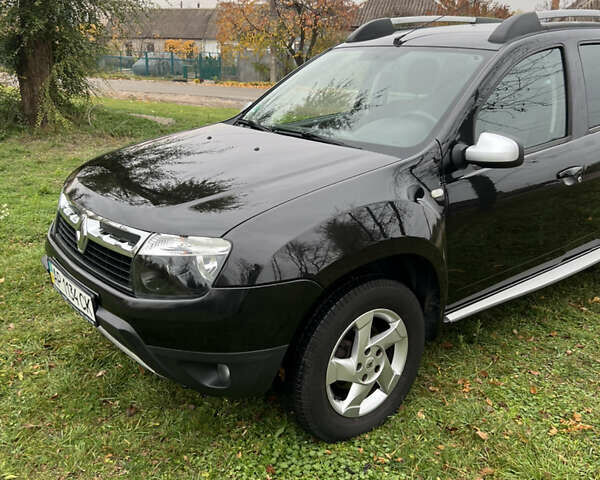 Чорний Рено Дастер, об'ємом двигуна 1.6 л та пробігом 144 тис. км за 9300 $, фото 1 на Automoto.ua
