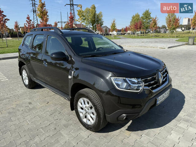 Черный Рено Дастер, объемом двигателя 1.6 л и пробегом 22 тыс. км за 17250 $, фото 1 на Automoto.ua