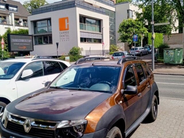 Коричневий Рено Дастер, об'ємом двигуна 0 л та пробігом 145 тис. км за 8900 $, фото 1 на Automoto.ua