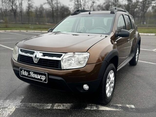 Коричневий Рено Дастер, об'ємом двигуна 0 л та пробігом 150 тис. км за 7999 $, фото 1 на Automoto.ua