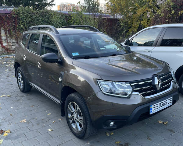 Коричневый Рено Дастер, объемом двигателя 1.6 л и пробегом 45 тыс. км за 14900 $, фото 1 на Automoto.ua