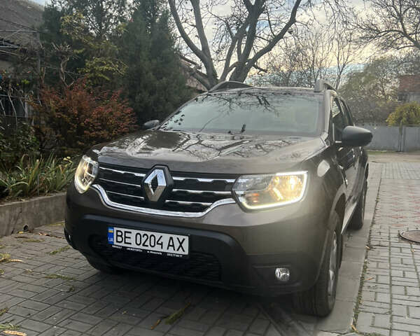 Коричневий Рено Дастер, об'ємом двигуна 1.6 л та пробігом 23 тис. км за 16000 $, фото 1 на Automoto.ua