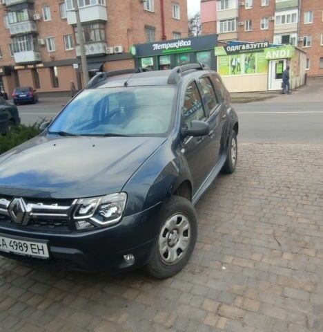 Серый Рено Дастер, объемом двигателя 0 л и пробегом 42 тыс. км за 11000 $, фото 1 на Automoto.ua