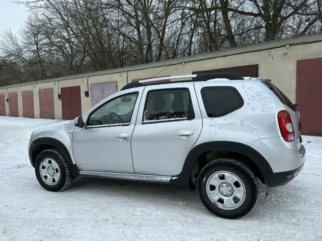 Серый Рено Дастер, объемом двигателя 1.6 л и пробегом 140 тыс. км за 8700 $, фото 1 на Automoto.ua