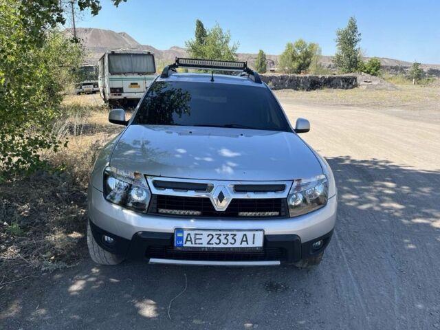 Сірий Рено Дастер, об'ємом двигуна 1.5 л та пробігом 327 тис. км за 7900 $, фото 1 на Automoto.ua