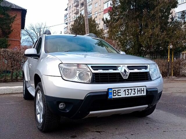 Серый Рено Дастер, объемом двигателя 1.6 л и пробегом 217 тыс. км за 8200 $, фото 1 на Automoto.ua