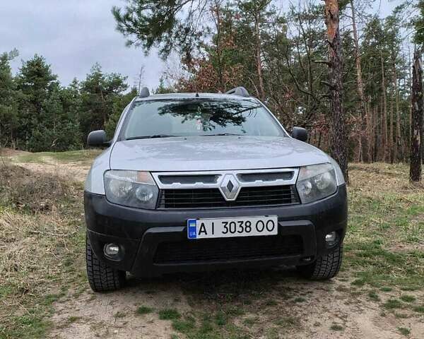 Сірий Рено Дастер, об'ємом двигуна 1.6 л та пробігом 229 тис. км за 7500 $, фото 1 на Automoto.ua