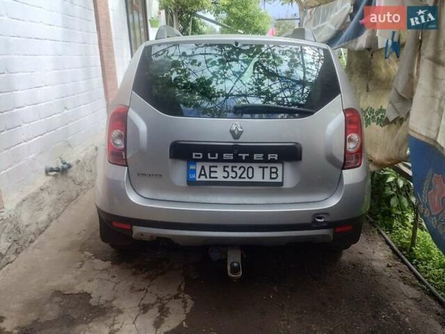 Серый Рено Дастер, объемом двигателя 1.6 л и пробегом 150 тыс. км за 9500 $, фото 1 на Automoto.ua