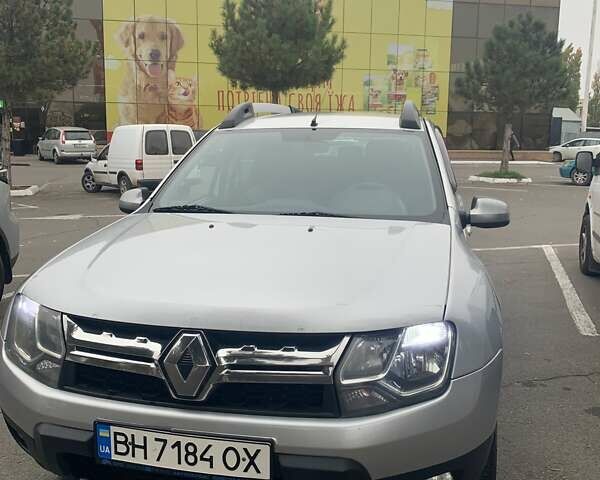 Серый Рено Дастер, объемом двигателя 1.46 л и пробегом 295 тыс. км за 9800 $, фото 1 на Automoto.ua