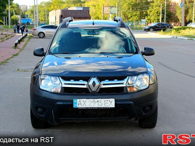 Серый Рено Дастер, объемом двигателя 1.5 л и пробегом 230 тыс. км за 9700 $, фото 1 на Automoto.ua