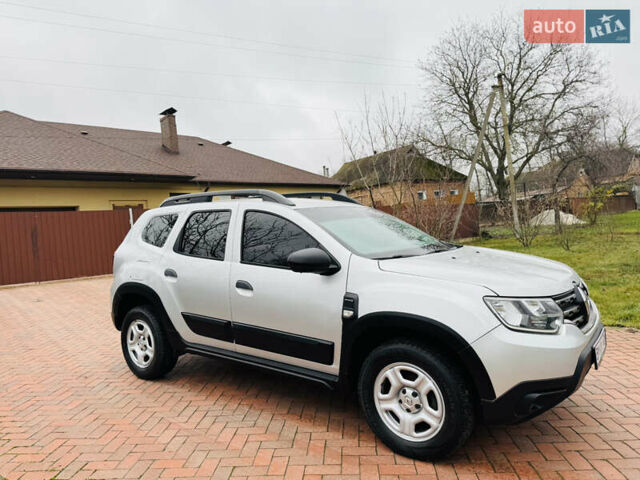 Сірий Рено Дастер, об'ємом двигуна 1.5 л та пробігом 57 тис. км за 18500 $, фото 1 на Automoto.ua